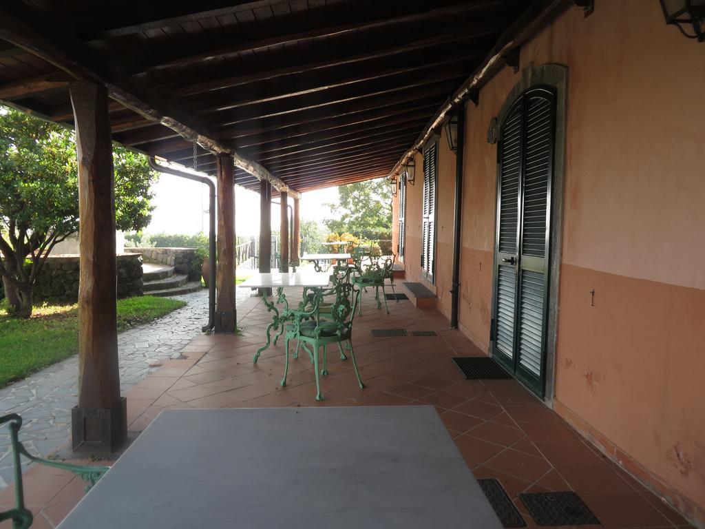 Le Case Del Merlo Turismo Rurale Milo Zimmer foto